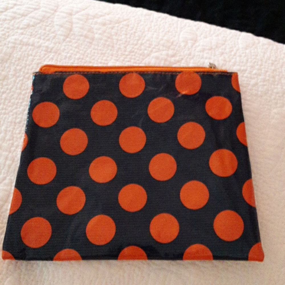 Make Up bag.